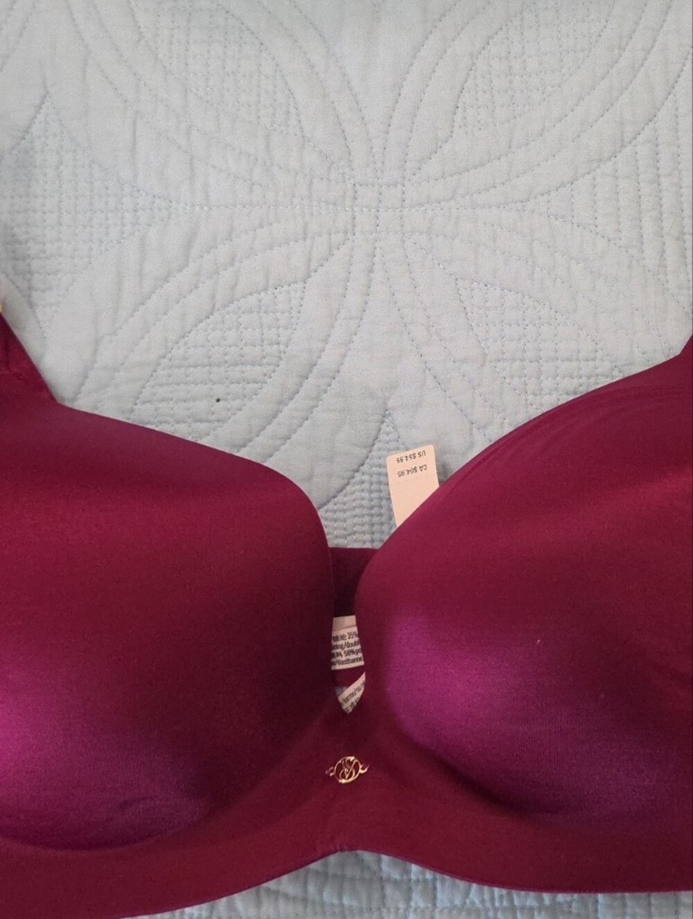 Victoria's Secret Smooth Molded Bra in Deep Berry - Picture 1 of 4